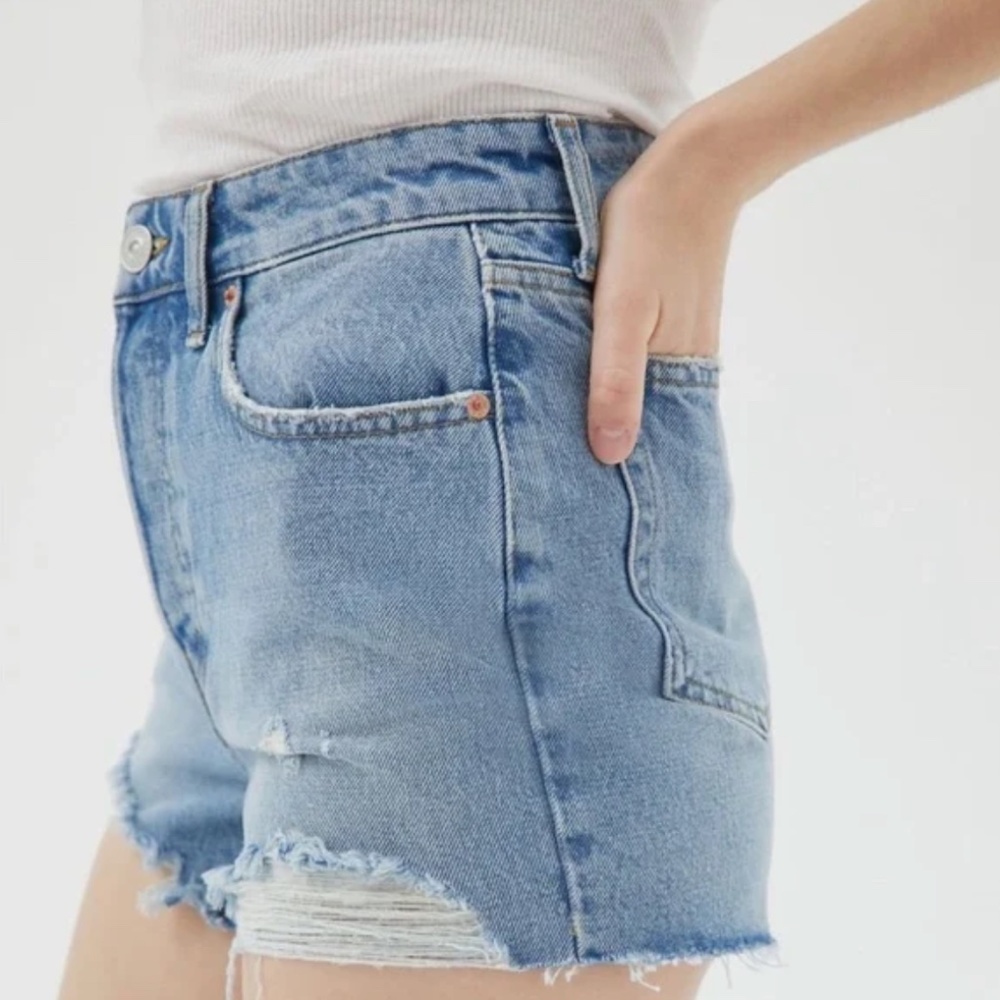BDG Urban Outfitters Women's High-Waisted Summer Cutoff Blue Denim Shorts - Picture 3 of 8